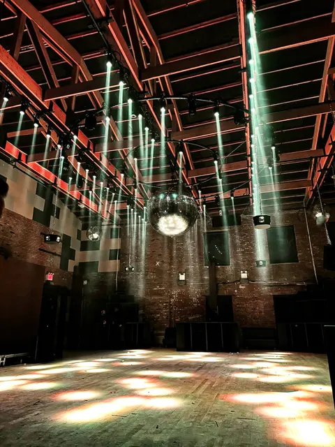 Refuge venue image